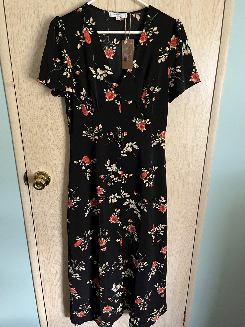 RIHOAS Black V Neck Floral Short Sleeve Maxi Dress Sz Medium - Picture 3 of 12
